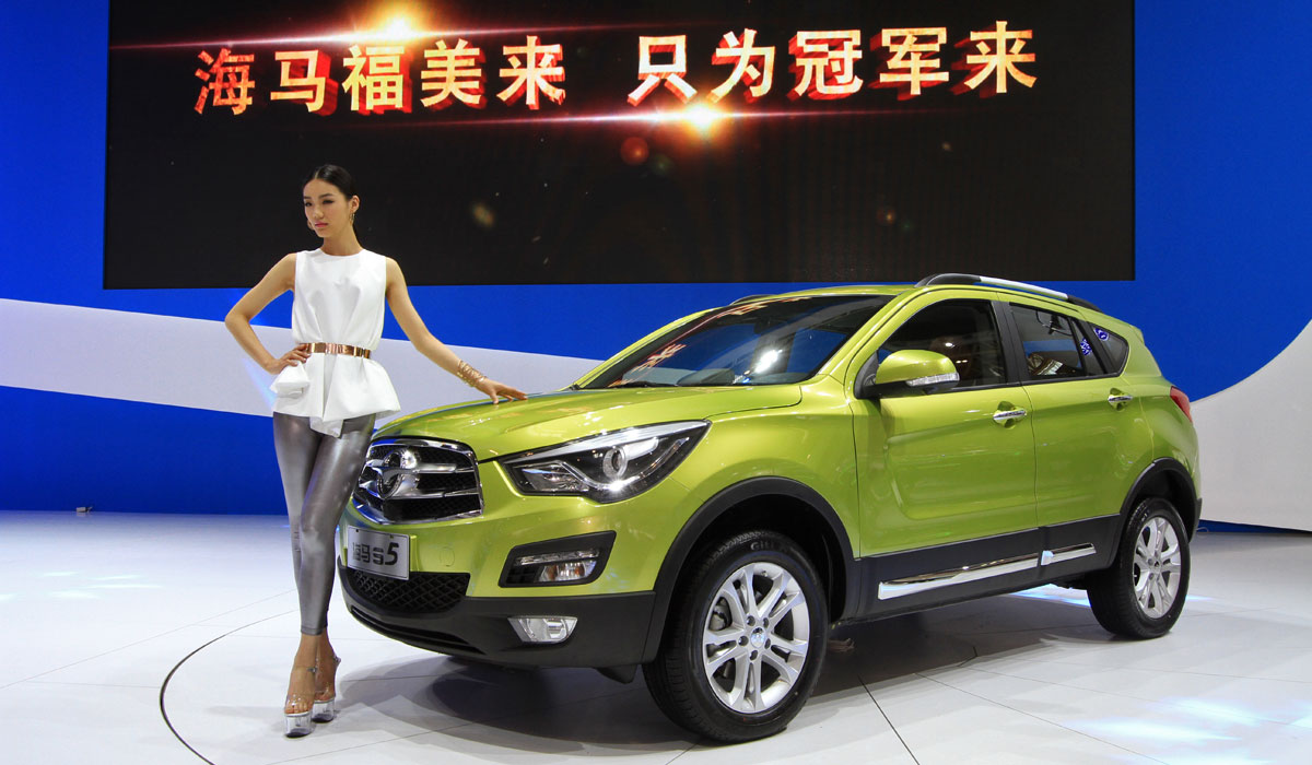 SUV'ere er blevet det helt hotte i Kina, og alle kinesiske mærker viser nu en eller flere af slagsen. SUV-salget steg næsten 50 procent i 2013, mens bilsalget i almindelig gik ti procent frem.