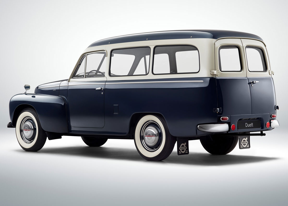 544 Duett  som efterfulgte 444 - blev introduceret i 1953 og var den første Volvo, der blev eksporteret til USA. Den blev udødeliggjort i 1997, da den fik sit eget frimærke i Sverige. Fotos: Volvo