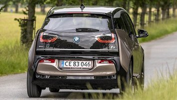 BMW i3 set bagfra